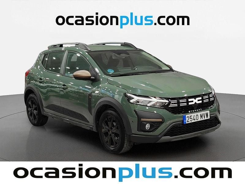 Usado Dacia Sandero Extreme 91 CV (66 kW) 2024 Verde Utilitario