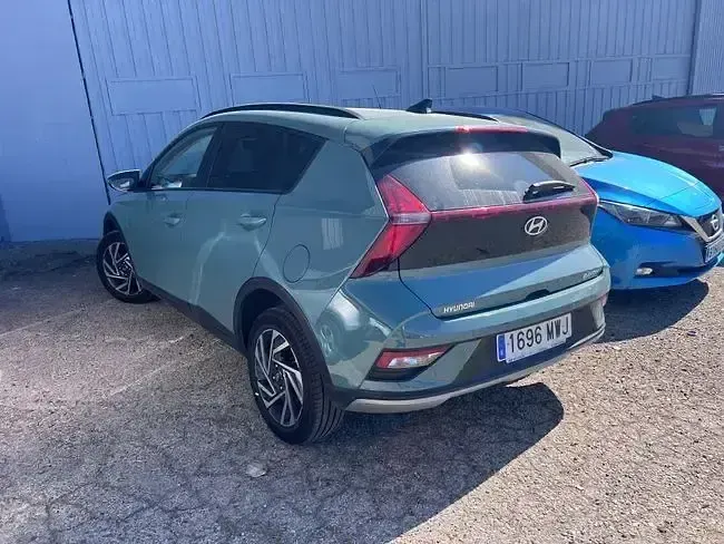 Usado Hyundai Bayon 79 CV (58 kW) 2024 Verde SUV