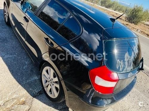 Usado BMW 120 163 CV (119 kW) 2005 Negro Utilitario