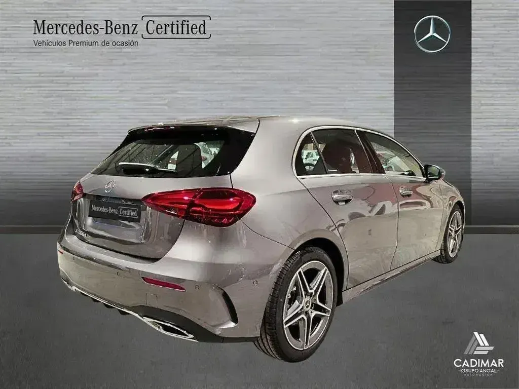 Nuevo Mercedes A200 150 CV (110 kW) 2025 Gris Berlina