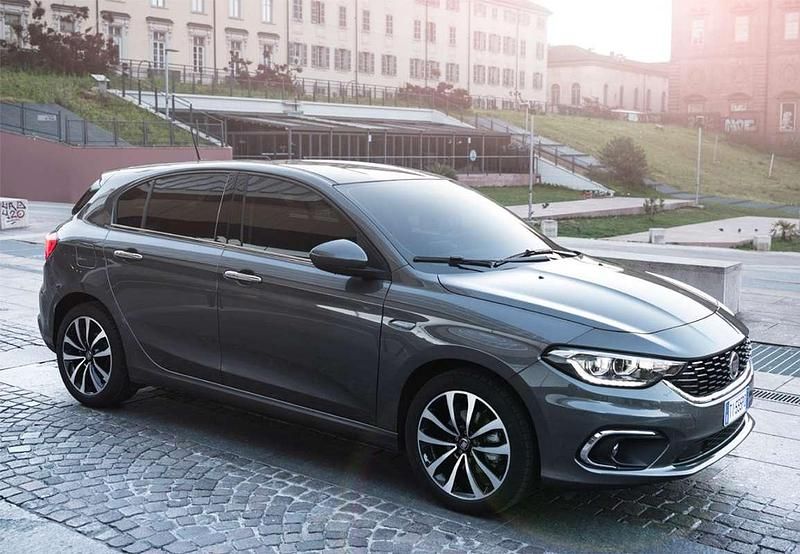 Negro Usado 2020 Fiat Tipo Lounge Utilitario | 11.290 € (Precio justo) - Imagen 1/4
