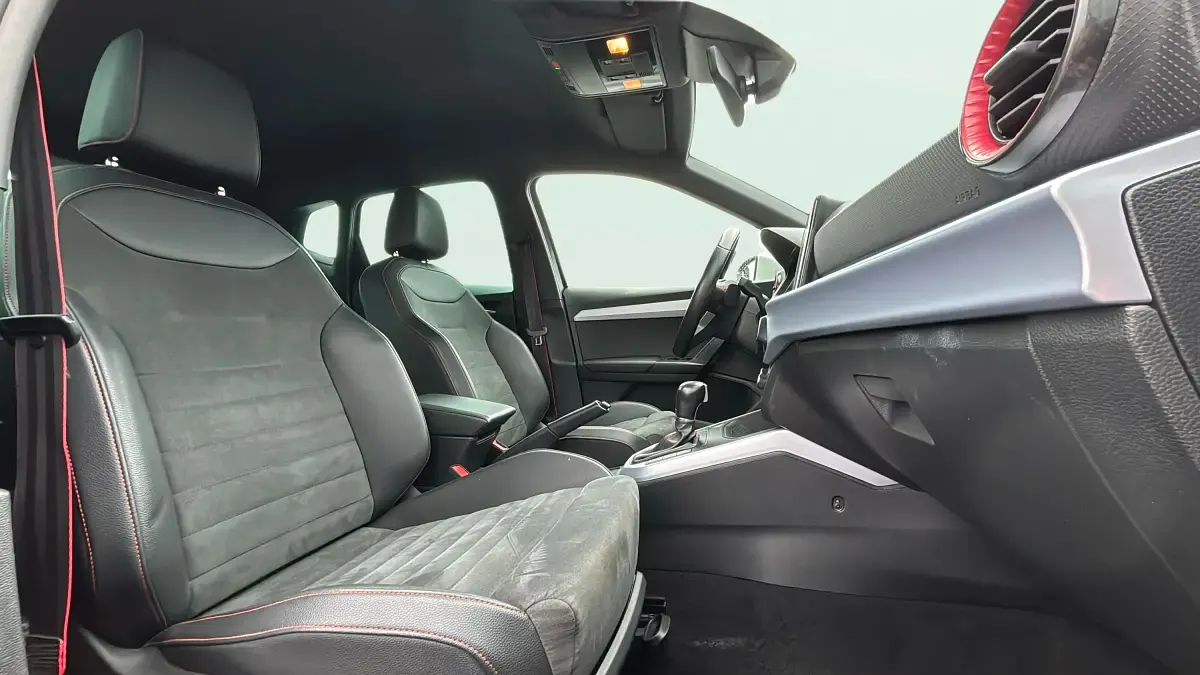 Usado Seat Arona FR 150 CV (110 kW) 2023 SUV