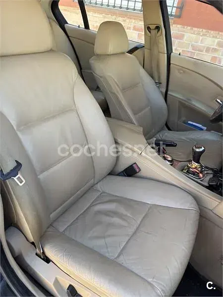 Usado BMW 530 193 CV (141 kW) 2004 Azul Berlina