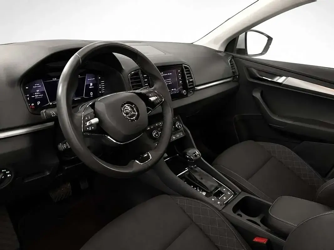 Usado Skoda Karoq Ambition 150 CV (110 kW) 2020 Blanco SUV