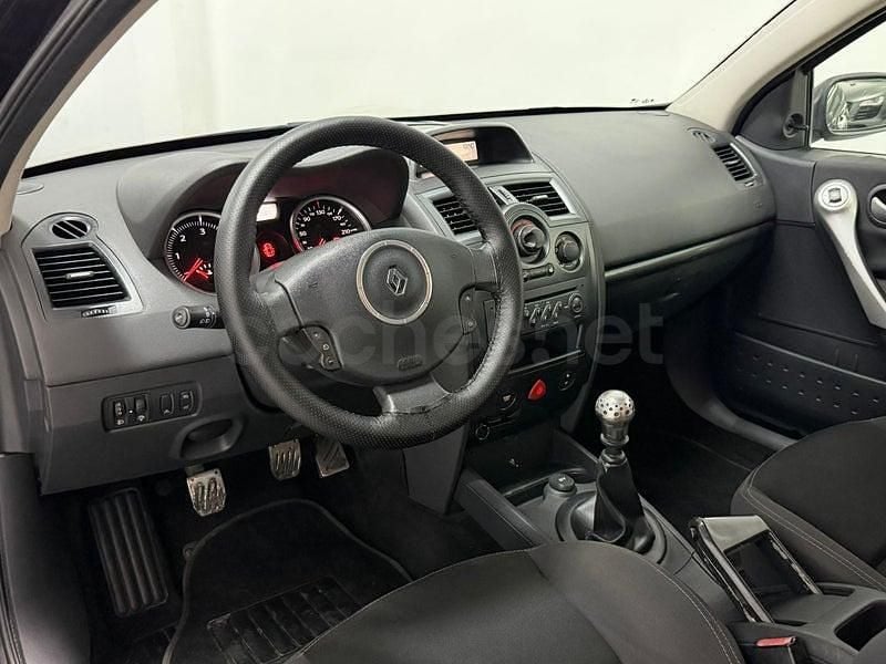 Usado Renault Mégane II Dynamique 105 CV (77 kW) 2008 Negro Berlina
