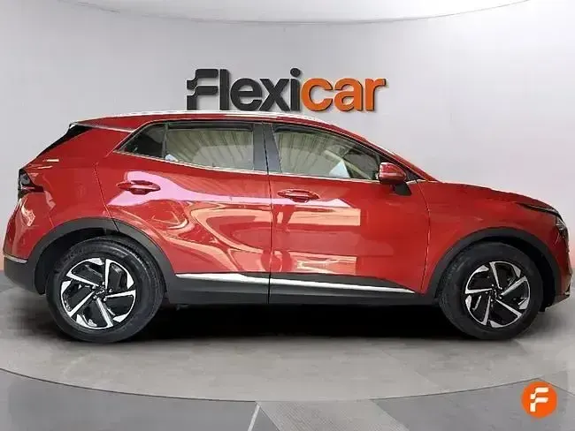 Usado Kia Sportage 136 CV (100 kW) 2024 Rojo SUV