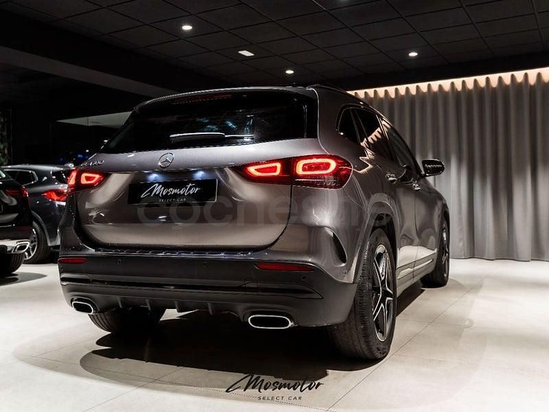 Usado Mercedes GLA180 136 CV (100 kW) 2022 Gris / plata SUV