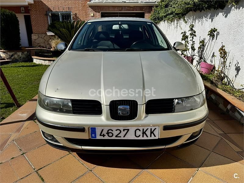 Usado Seat Toledo 110 CV (80 kW) 2003 Beige Berlina