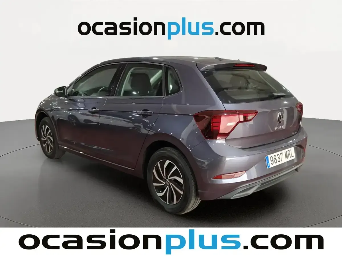 Usado VW Polo Life 95 CV (69 kW) 2024 Gris Utilitario