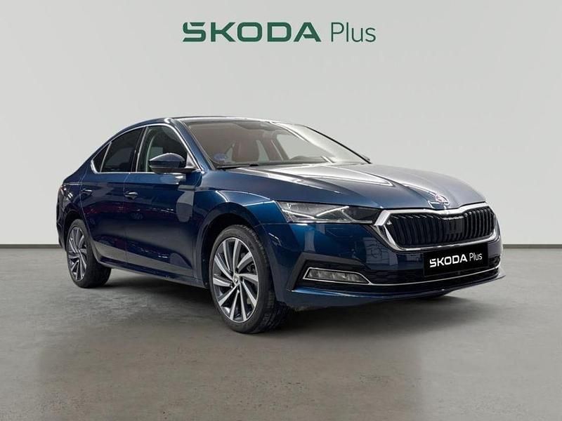 Usado Skoda Octavia Style 204 CV (150 kW) 2022 Azul Berlina