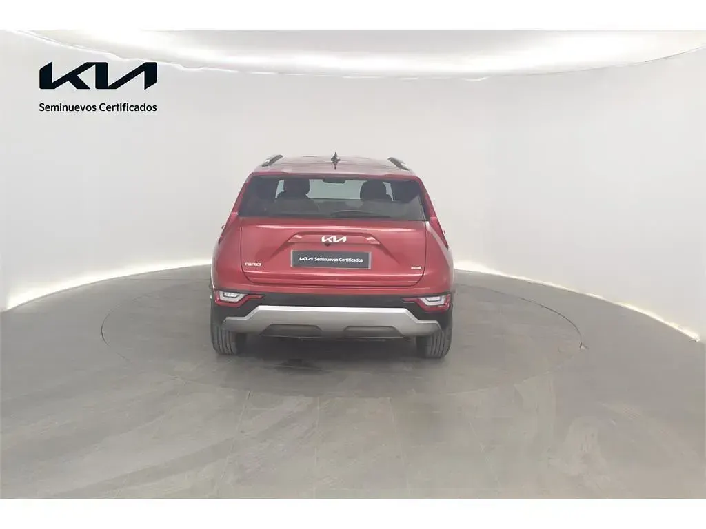 Usado Kia Niro 129 CV (94 kW) 2025 Rojo SUV