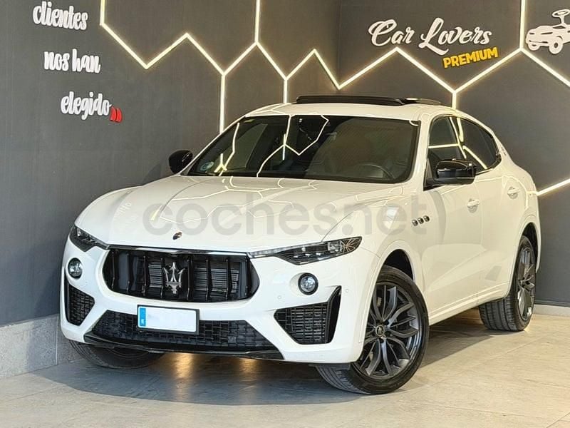 Usado Maserati Levante GranLusso 275 CV (202 kW) 2020 Blanco SUV