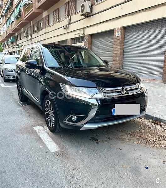 Usado Mitsubishi Outlander Motion 150 CV (110 kW) 2018 Negro SUV