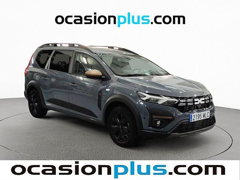 Usado Dacia Jogger Extreme 100 CV (73 kW) 2023 Gris / plata Monovolumen