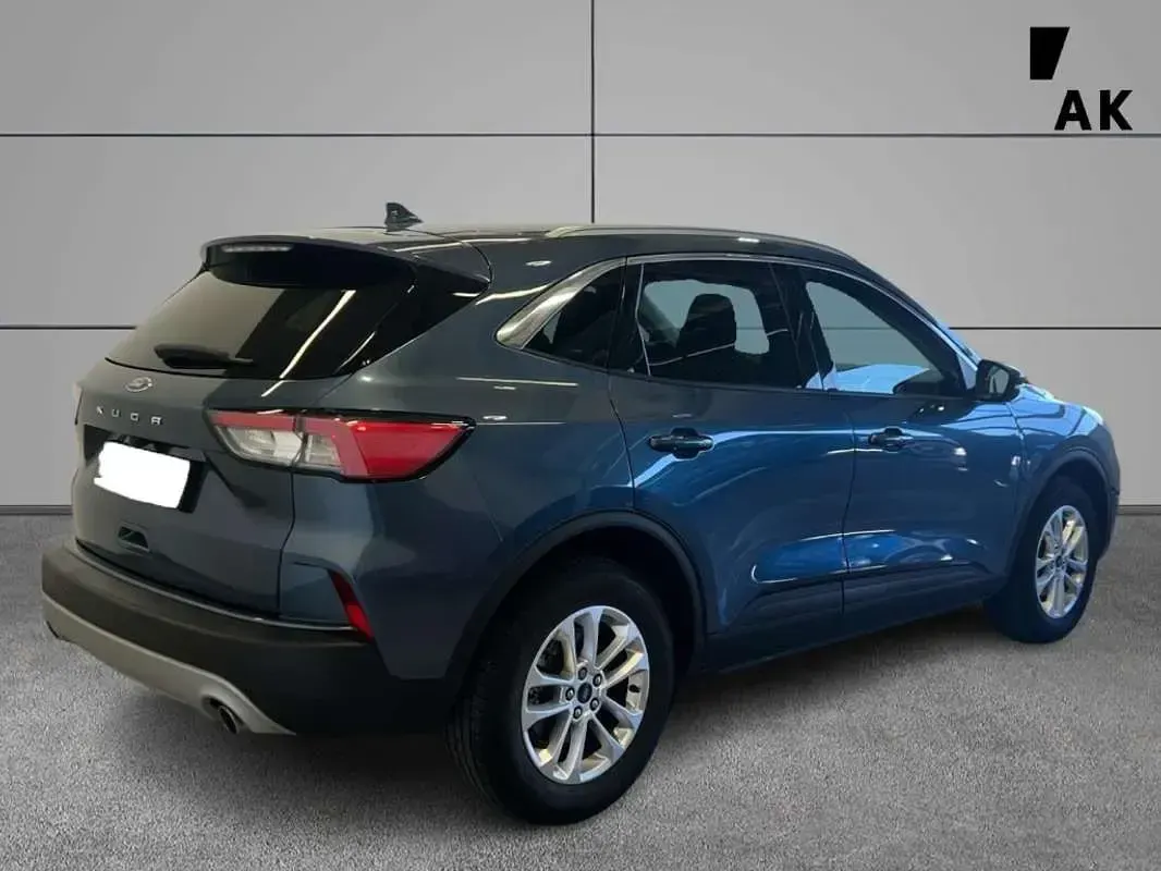 Usado Ford Kuga Titanium 120 CV (88 kW) 2022 SUV
