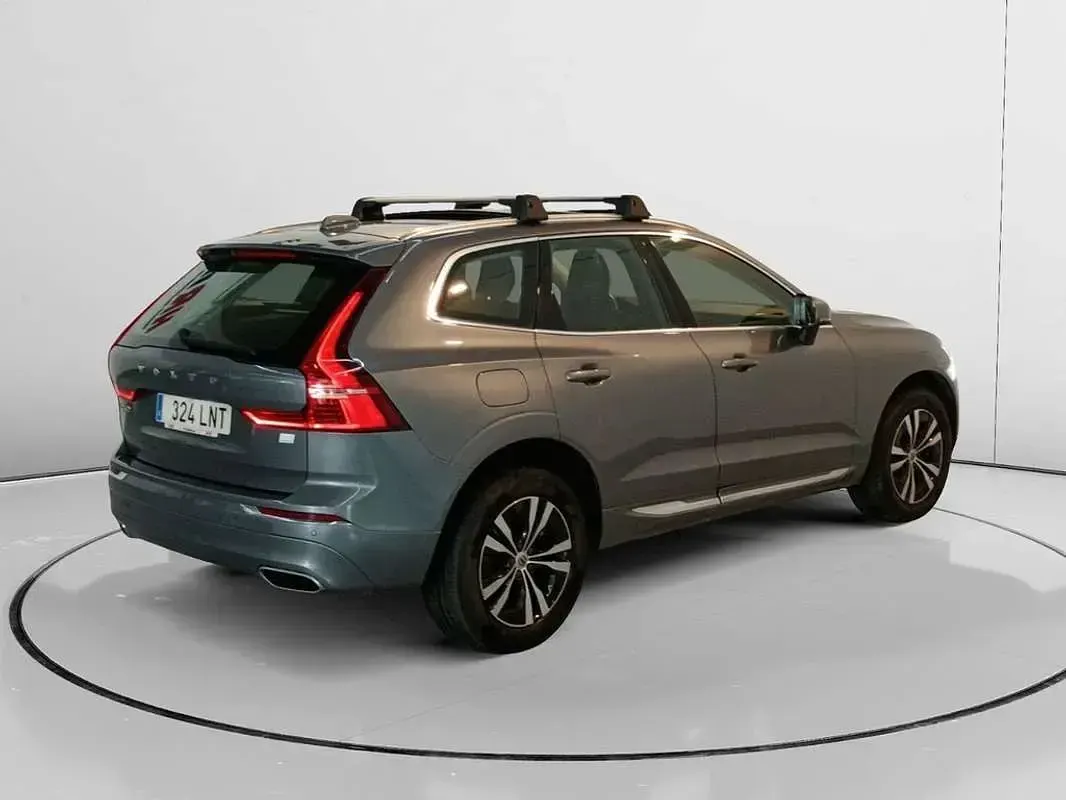 Usado Volvo XC60 Inscription 351 CV (258 kW) 2021 Gris SUV