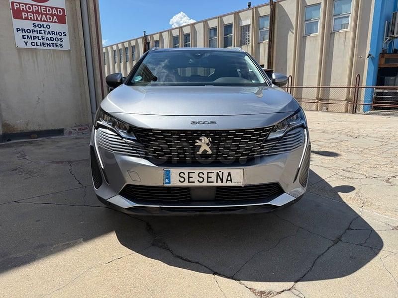 Usado Peugeot 3008 Allure 131 CV (96 kW) 2021 Gris / plata SUV