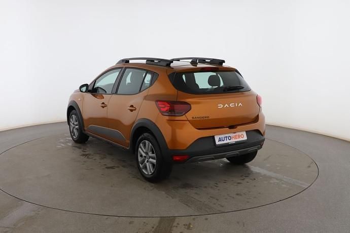 Usado Dacia Sandero Comfort 91 CV (66 kW) 2022 Utilitario