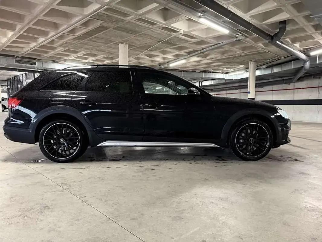 Usado Audi A4 Allroad Ambiente 204 CV (150 kW) 2024 Negro Familiar