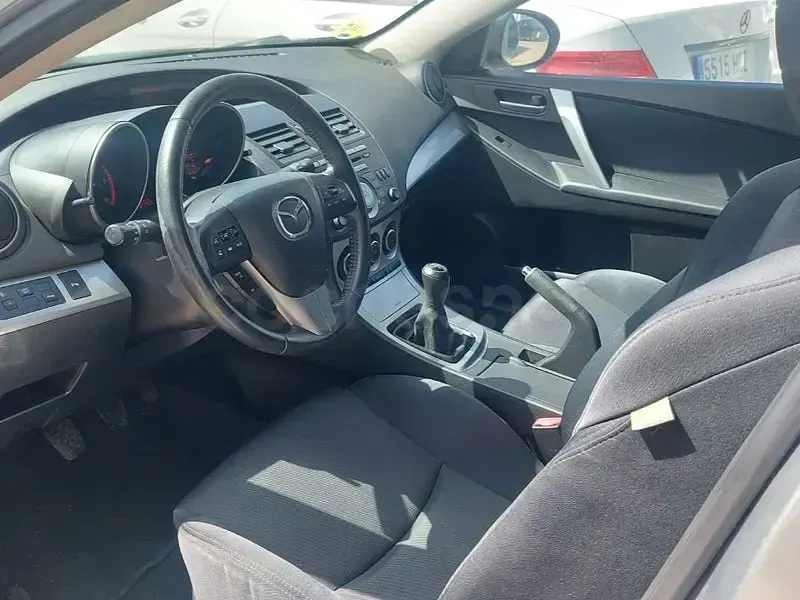 Usado Mazda 3 Sportive 150 CV (110 kW) 2010 Gris / plata Berlina