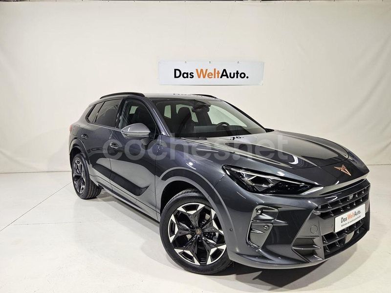 Gris / plata Usado 2025 Cupra Terramar SUV | 42.490 € (Un poco caro) - Imagen 1/4