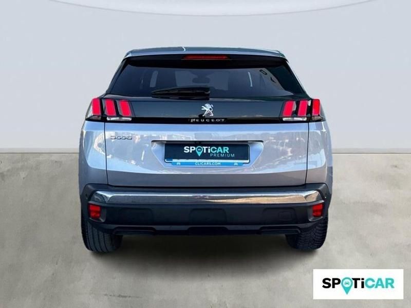 Usado Peugeot 3008 Allure 131 CV (96 kW) 2023 Gris SUV