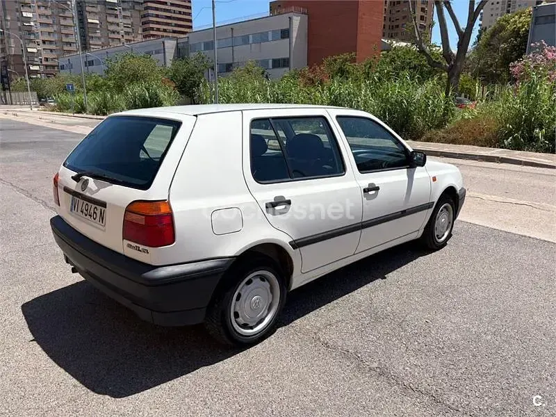 Usado VW Golf III 90 CV (66 kW) 1992 Blanco Utilitario