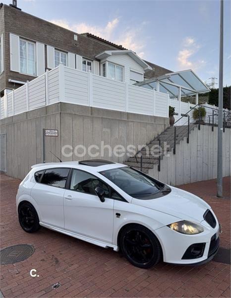 Blanco Usado 2007 Seat Leon Sport Berlina | 4500 € (Precio justo) - Imagen 1/4