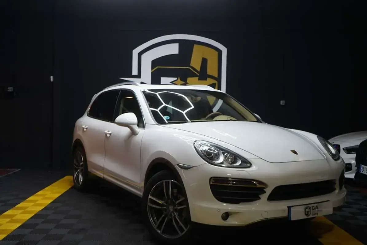 Usado Porsche Cayenne S 400 CV (294 kW) 2012 Blanco SUV