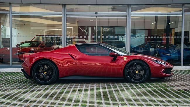 Usado Ferrari 296 840 CV (617 kW) 2022 Rojo Coupe