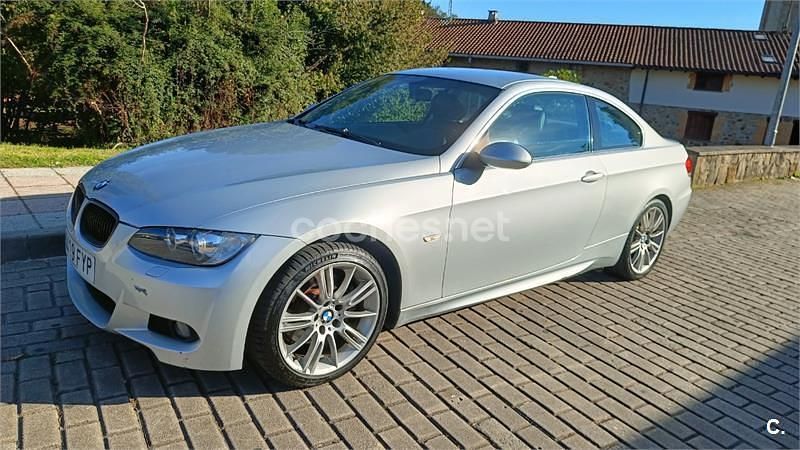 Gris / plata Usado 2007 BMW 325 Sport Line Coupe | 12.200 € (Precio justo) - Imagen 1/4