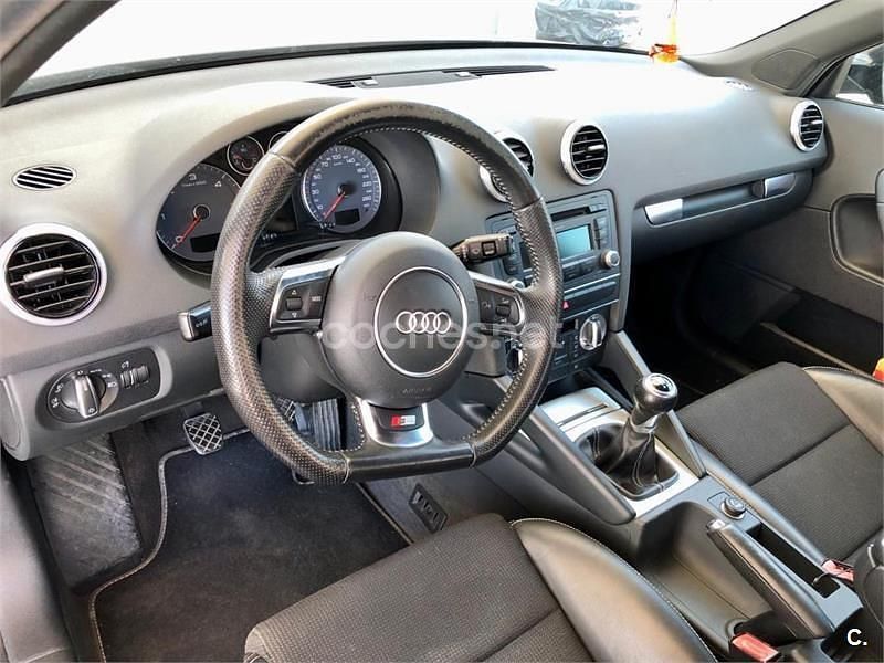 Usado Audi A3 Ambition 140 CV (102 kW) 2011 Negro Utilitario