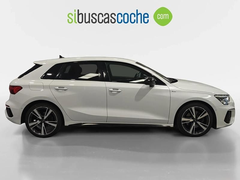 Usado Audi A3 S-Line 150 CV (110 kW) 2021 Blanco Berlina
