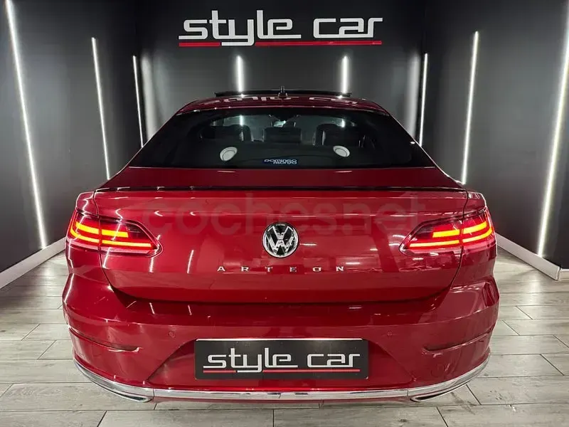Begagnad VW Arteon R-line 150 HK (110 kW) 2017 Röd Halvkombi