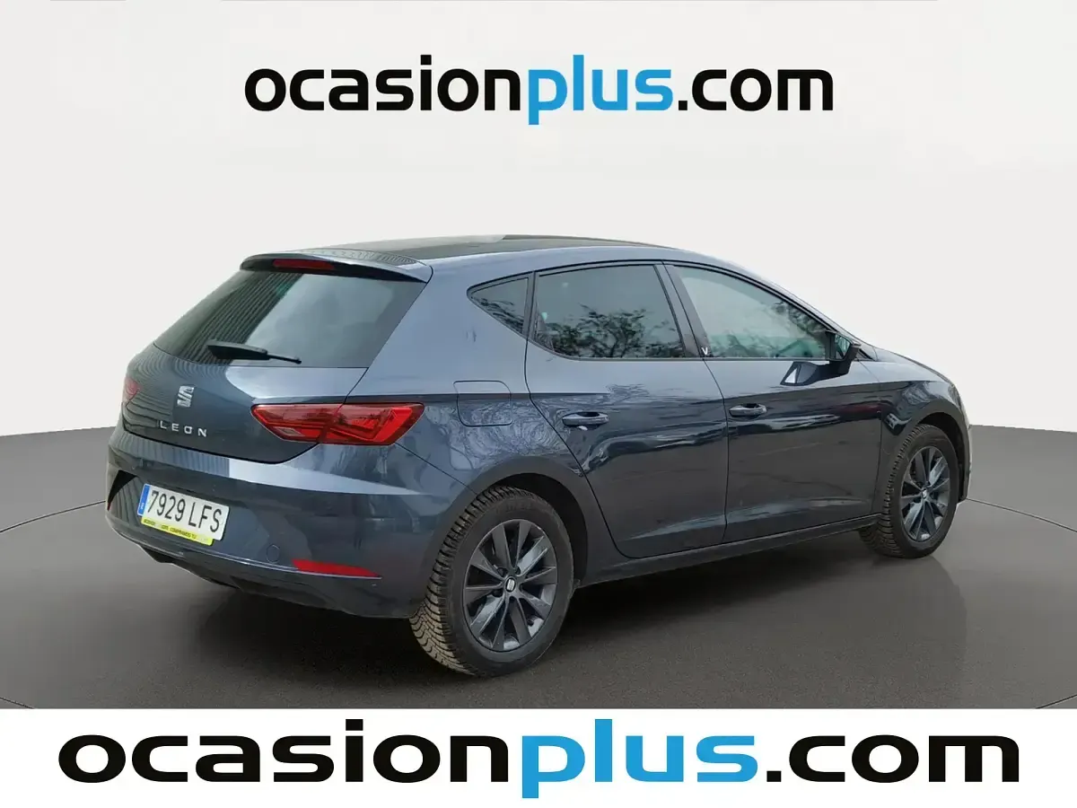 Usado Seat Leon Style 115 HP (84 kW) 2020 Cinzento