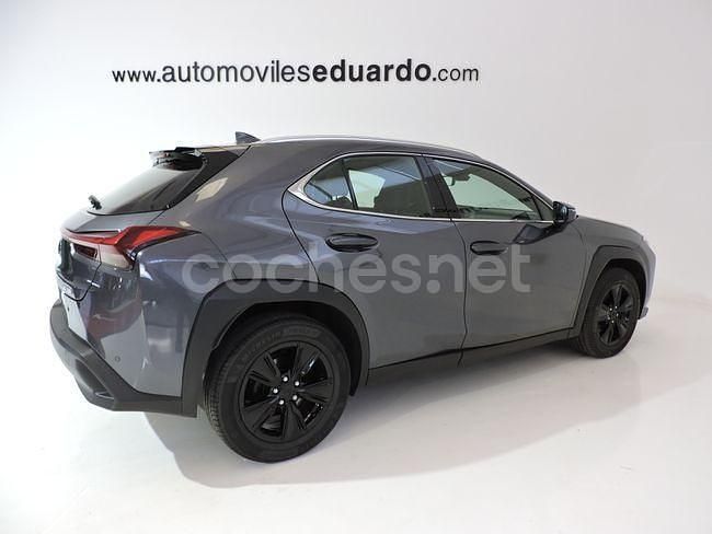 Usado Lexus UX Business Edition 184 CV (135 kW) 2023 Gris / plata SUV