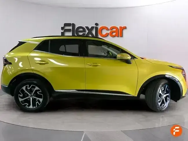 Usado Kia Sportage 230 CV (169 kW) 2022 Amarillo SUV