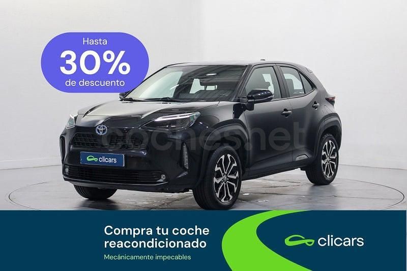 Usado Toyota Yaris Cross Style 116 CV (85 kW) 2022 Negro SUV