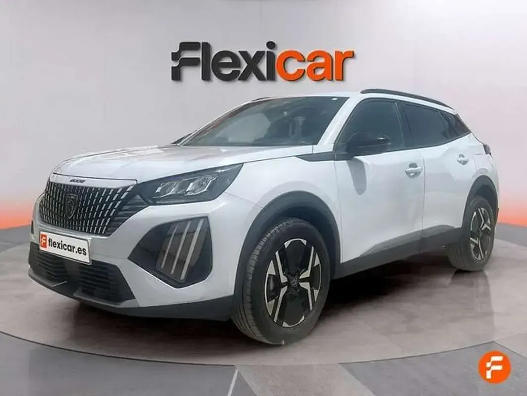 Usado Peugeot 2008 Allure 101 CV (74 kW) 2025 Blanco SUV