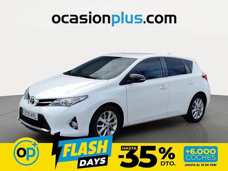 Usado Toyota Auris Active 90 CV (66 kW) 2014 Blanco Utilitario