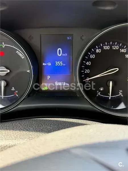 Usado Toyota C-HR Active 122 CV (89 kW) 2017 Granate SUV