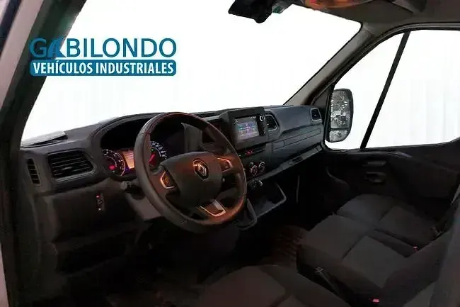 Usado Renault Master 135 CV (99 kW) 2023 Blanco Monovolumen