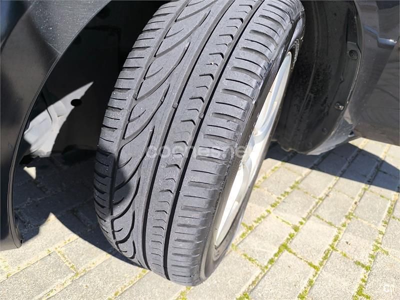 Usado Mazda 3 Active 105 CV (77 kW) 2006 Negro Berlina