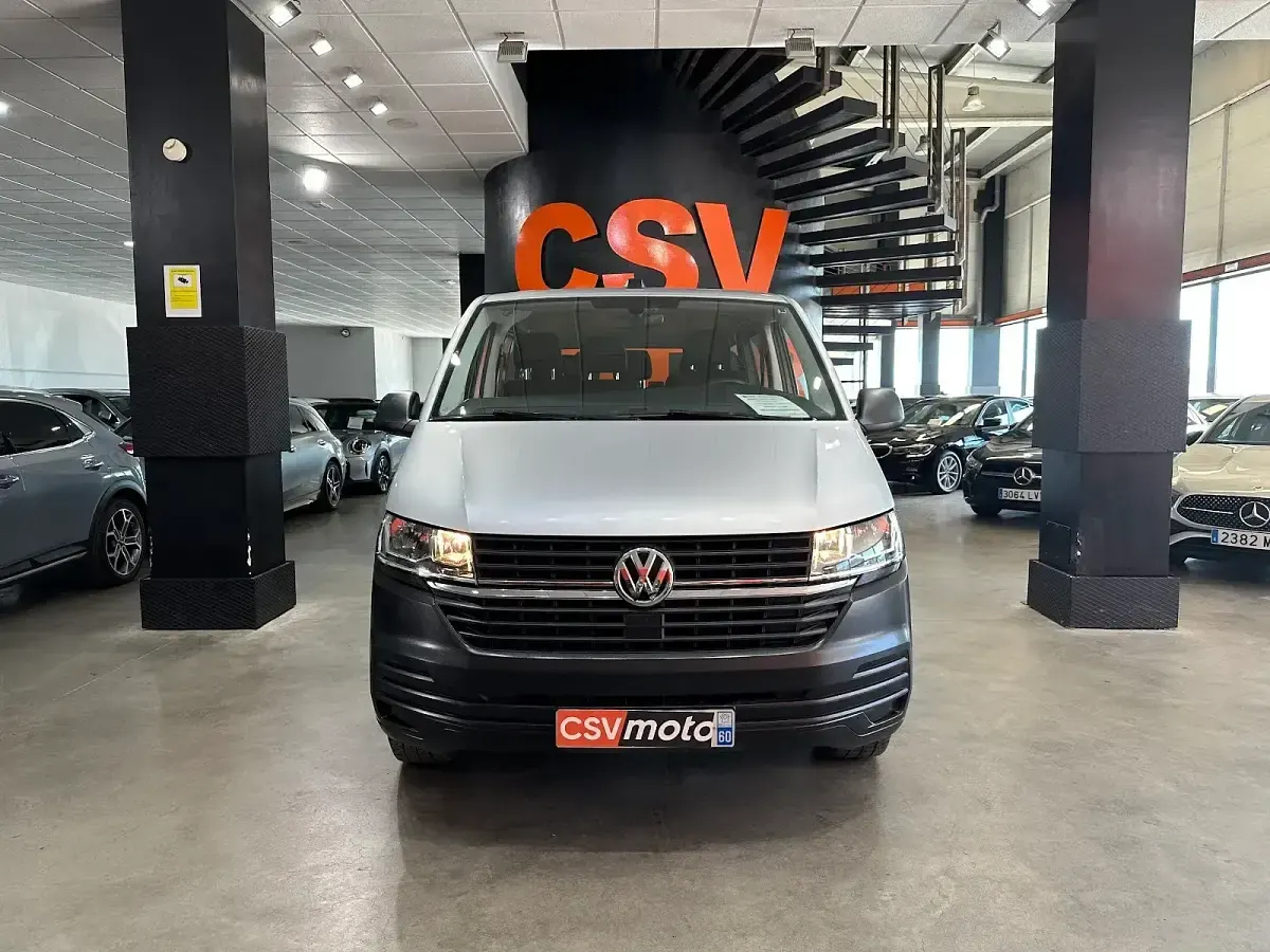 Usado VW Transporter 110 CV (80 kW) 2021 Gris Van