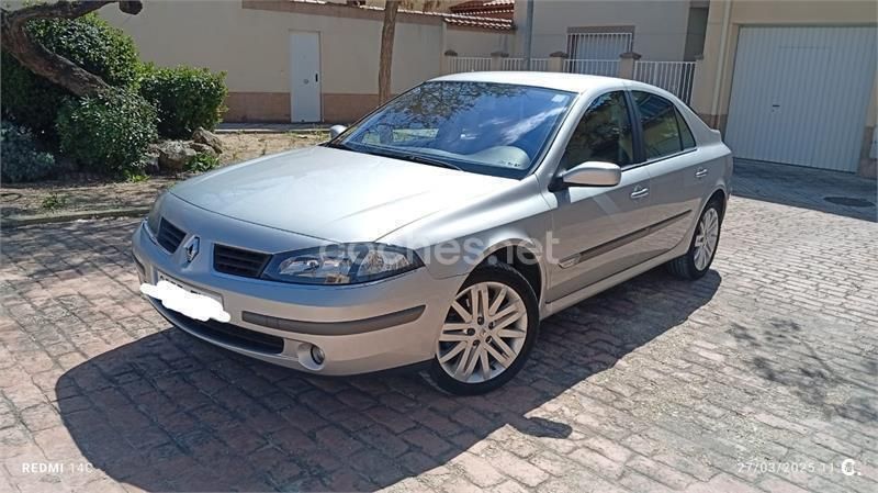 Gris / plata Usado 2008 Renault Laguna III Privilege Berlina | 4500 € (Precio justo) - Imagen 1/4