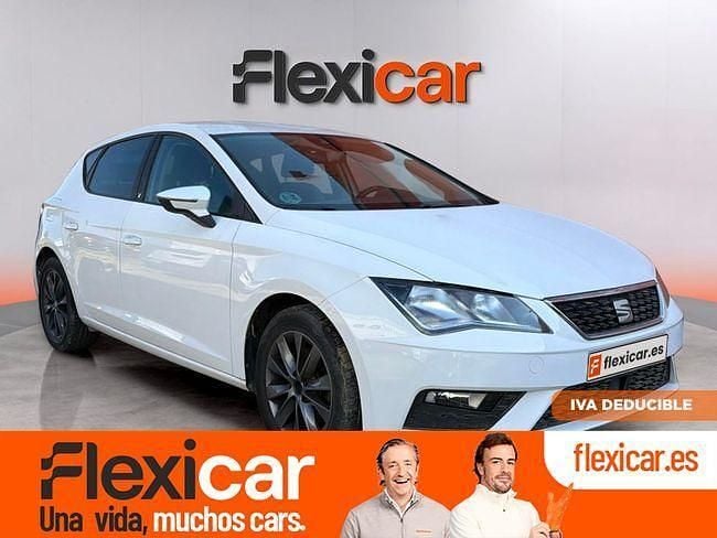 Usado Seat Leon Style 130 CV (95 kW) 2019 Blanco
