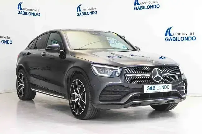 Usado Mercedes GLC300 258 CV (189 kW) 2019 Gris / plata SUV