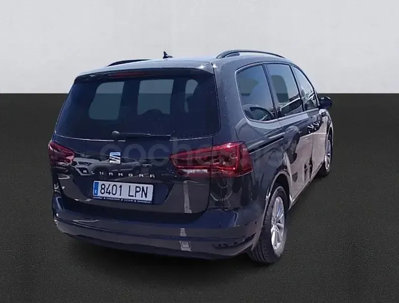 Usado Seat Alhambra Style 150 CV (110 kW) 2021 Gris / plata Monovolumen
