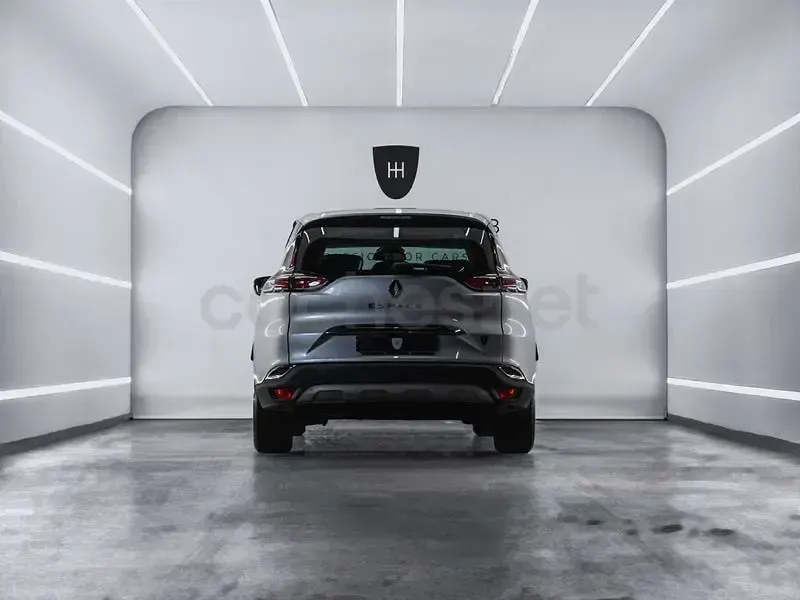 Usado Renault Espace Initiale Paris 160 CV (117 kW) 2018 Gris / plata Monovolumen