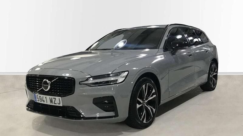 Usado 2025 Volvo V60 Plus Familiar | 39.900 € (Buen precio) - Imagen 1/4